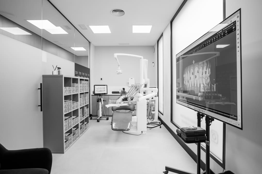 clinica dental en la roda sala 1